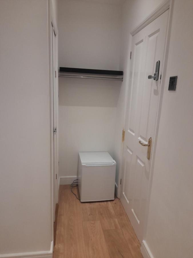 Lovely Home With Full En-Suite Double Bed Rooms Reading Kültér fotó
