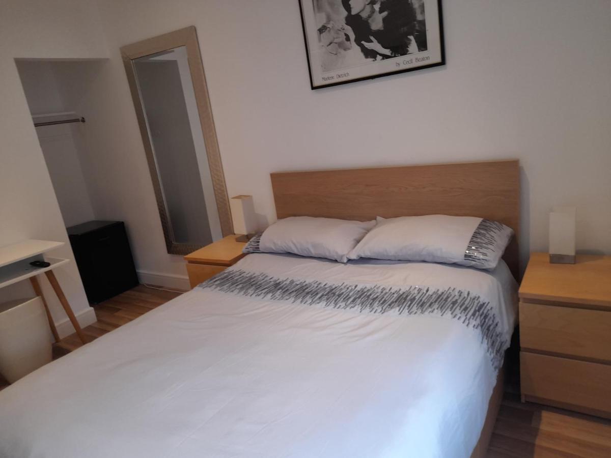 Lovely Home With Full En-Suite Double Bed Rooms Reading Kültér fotó