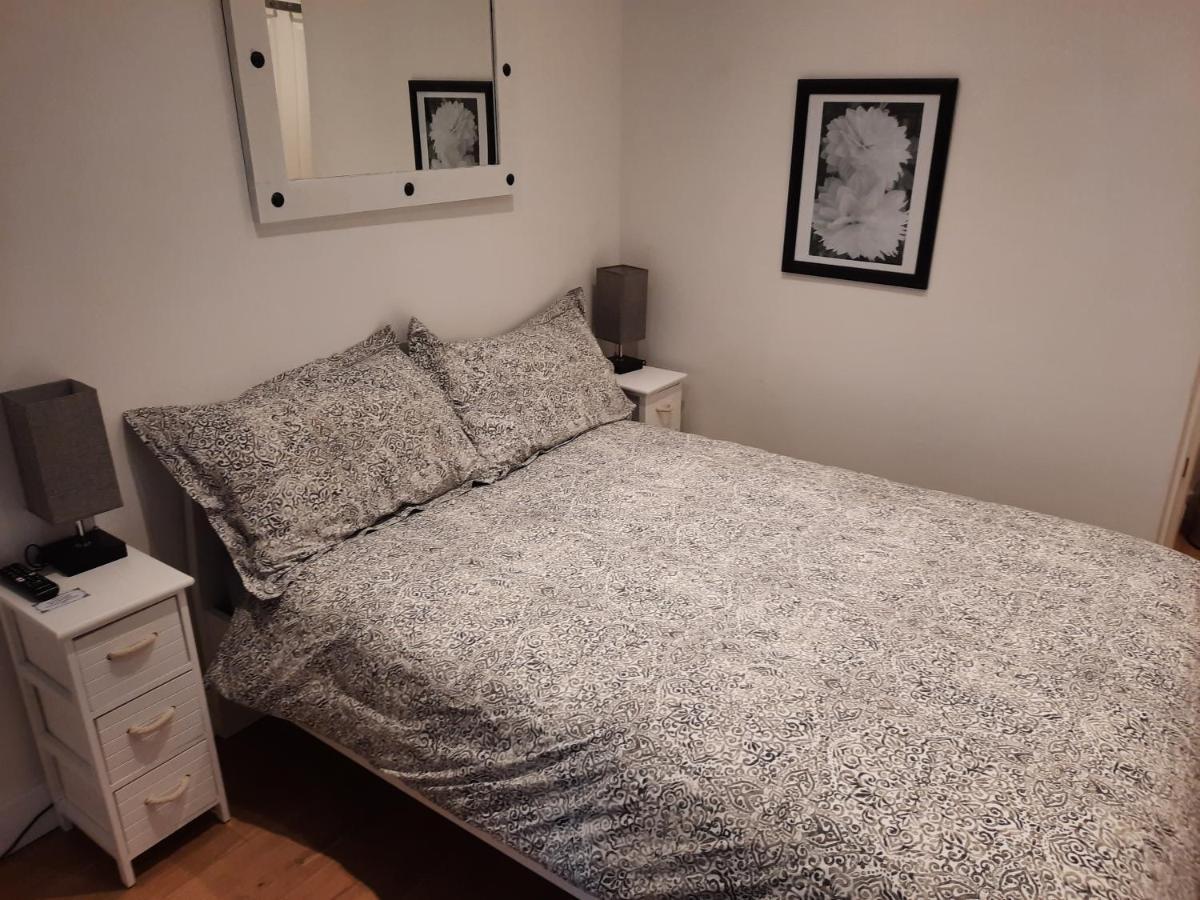 Lovely Home With Full En-Suite Double Bed Rooms Reading Kültér fotó