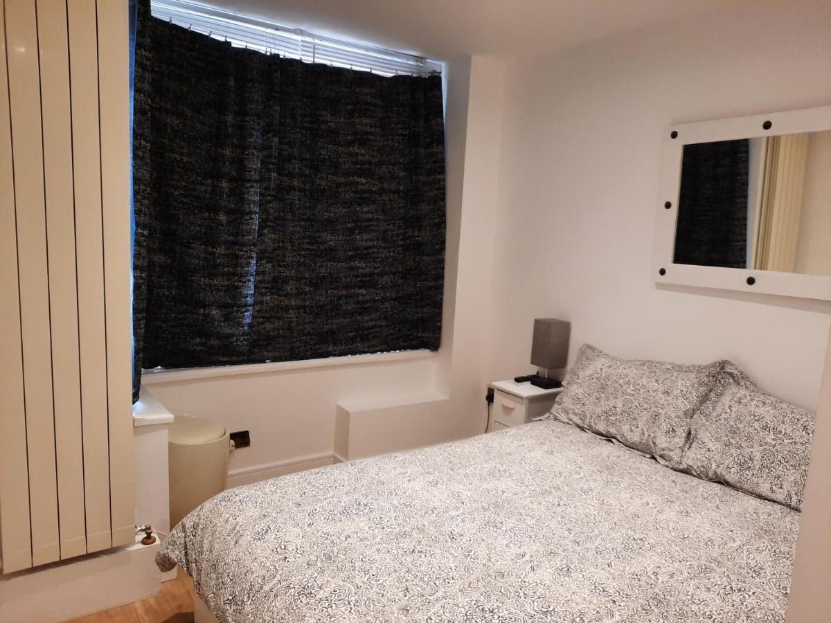 Lovely Home With Full En-Suite Double Bed Rooms Reading Kültér fotó
