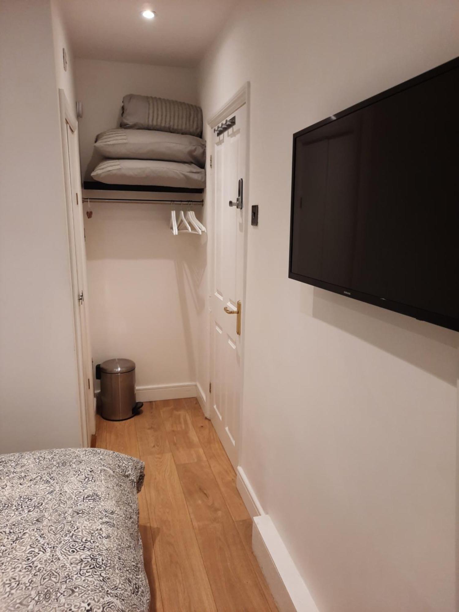 Lovely Home With Full En-Suite Double Bed Rooms Reading Kültér fotó